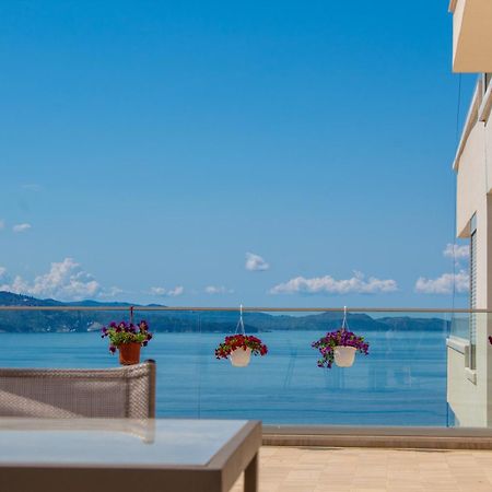 Luxury Sea View Apartaments Sarande Exterior photo